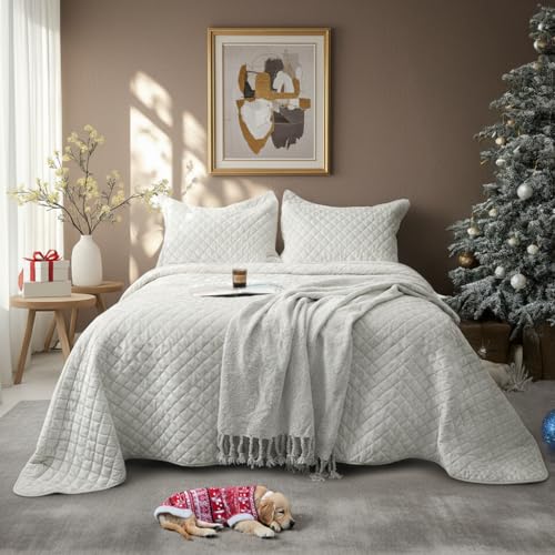 Luxury Velvet King Quilt Set, 66% Price Drop, 20.XX 🛏️